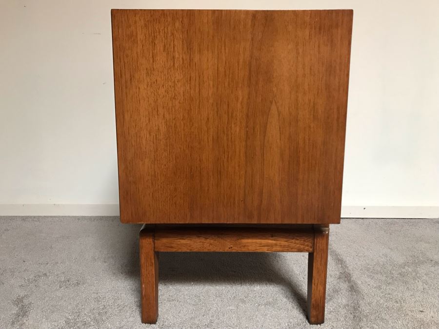 Mid-Century Modern Kent-Coffey Forum Nightstand Walnut & Pecan Wood 23W X 16D X 24H [Photo 11]