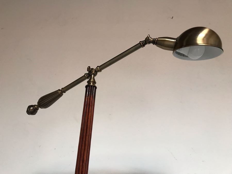 Metal / Wood Adjustable Floor Lamp [Photo 5]
