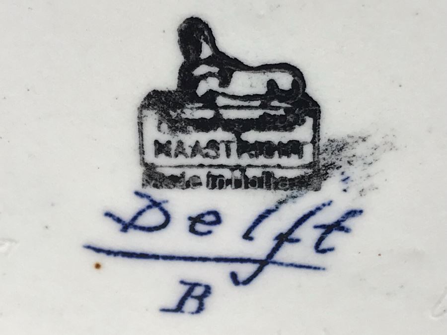 Vintage Blue Delft Vase Made In Holland 7W X 9.5H [Photo 11]