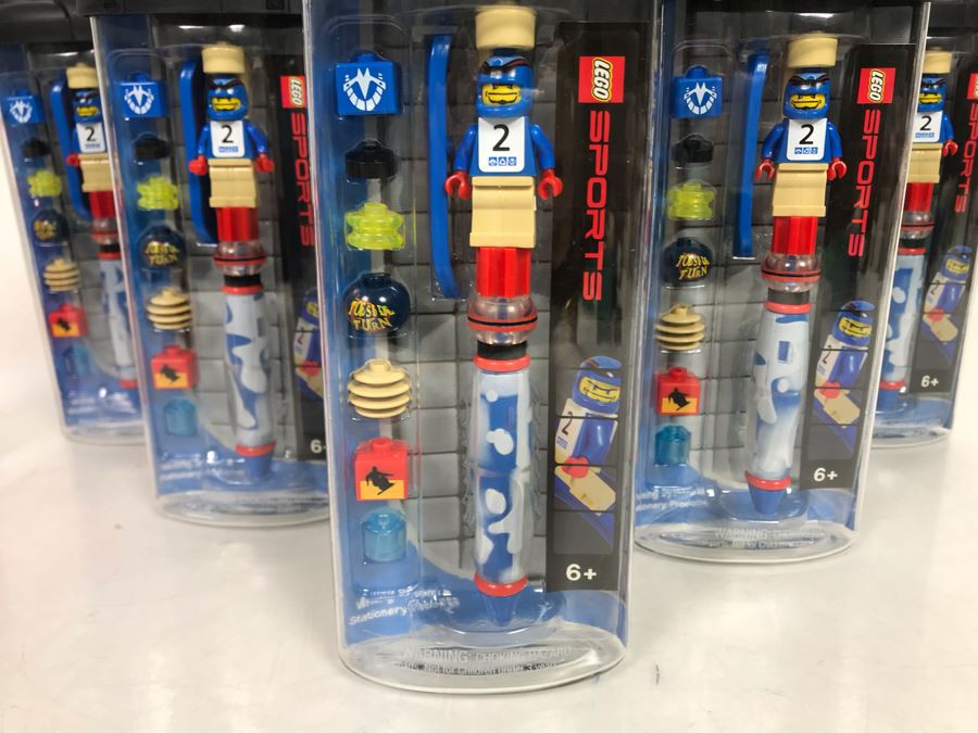 Six New LEGO Snowboarder Boy Pens [Photo 4]