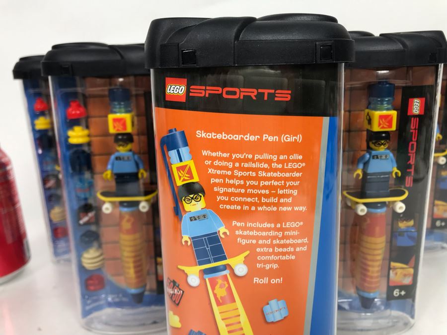 Six New LEGO Skateboarder Girl Pens [Photo 6]