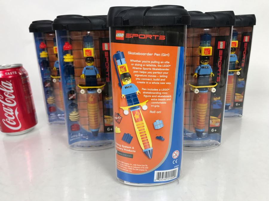 Six New LEGO Skateboarder Girl Pens [Photo 5]