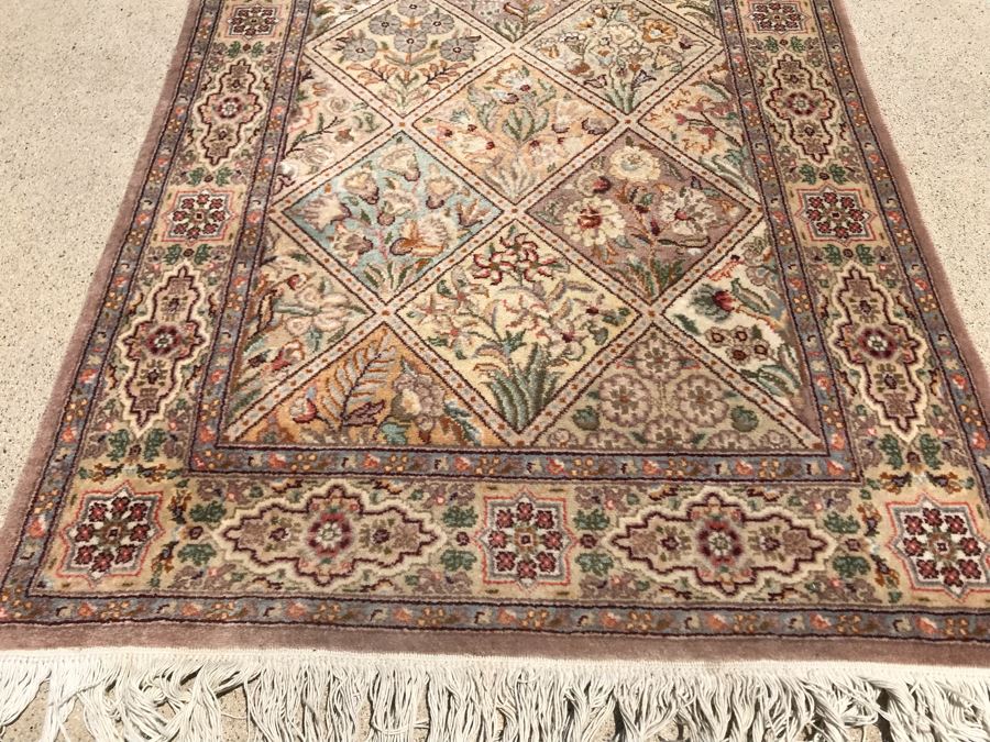 Vintage Handmade Persian Area Rug 2'5' X 4'9' Apx. 250 knots / sq. in. [Photo 6]