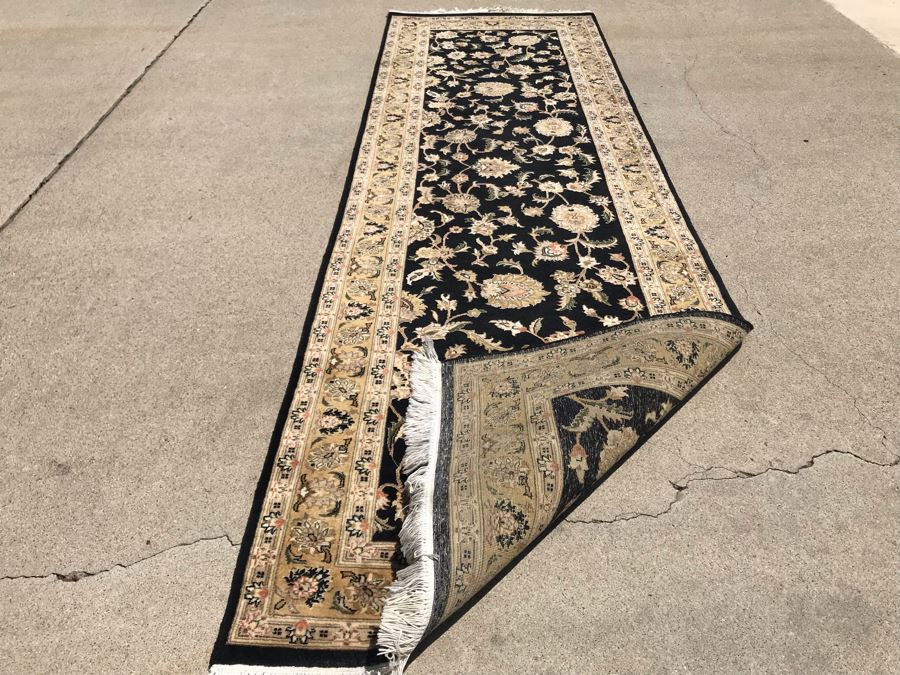 Vintage Handmade Persian Runner Rug Tabriz Design Made In Pakistan (Lahore) Fine New Zealand Wool And Silk With 2008 Appraisal Of $2,500 2'7' X 8'7' Double Knot Apx. 250 knots / sq. in. [Photo 9]