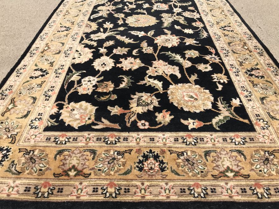Vintage Handmade Persian Runner Rug Tabriz Design Made In Pakistan (Lahore) Fine New Zealand Wool And Silk With 2008 Appraisal Of $2,500 2'7' X 8'7' Double Knot Apx. 250 knots / sq. in. [Photo 5]