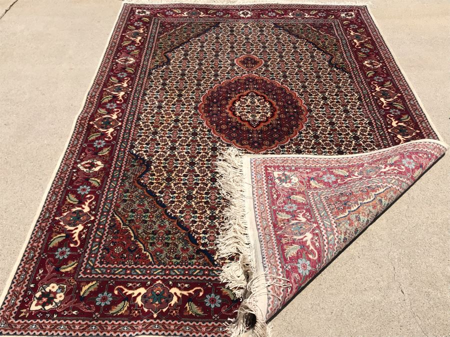 Vintage Handmade Finely Knotted Persian Area Rug Sarooq Design From Pakistan (Lahore) Wool Rug 4'1' X 6'6' Apx. 280 knots / sq. in. With Certificate Of Authenticity [Photo 14]