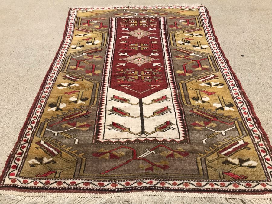 Vintage Handmade Perisan Area Rug 3'4' X 4'11' [Photo 3]