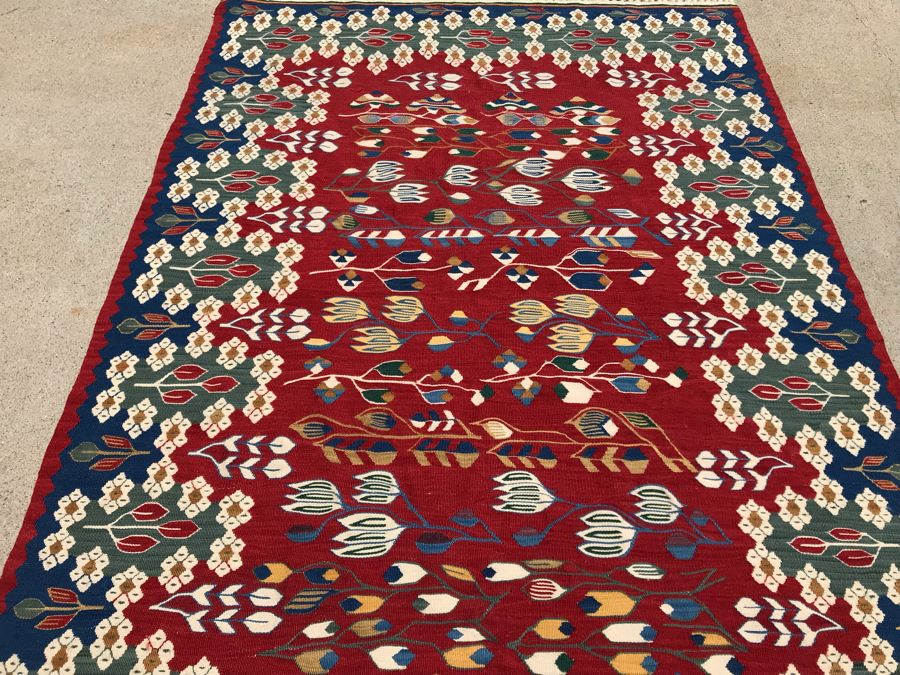 Beautiful Turkish Kilim Handmade Floral Pattern Area Rug 3'8' X 6'63 Apx. 140 knots / sq. in. [Photo 7]