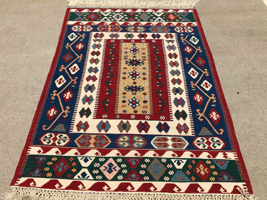 Beautiful Turkish Kilim Handmade Tribal Pattern Area Rug 3'10' X 5'6' Apx. 225 knots / sq. in. [Photo 3]