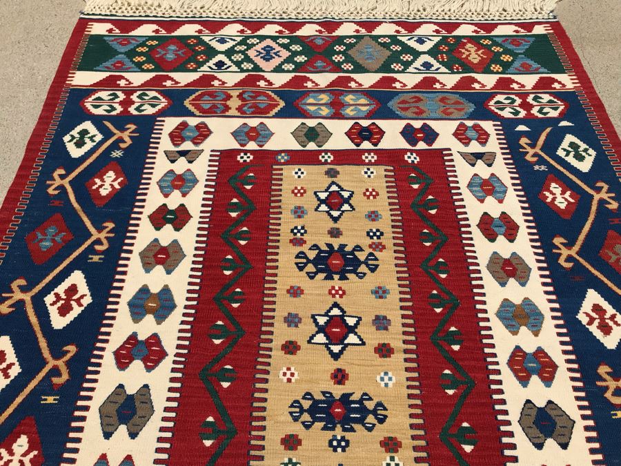 Beautiful Turkish Kilim Handmade Tribal Pattern Area Rug 3'10' X 5'6' Apx. 225 knots / sq. in. [Photo 9]
