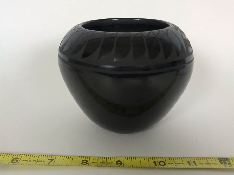 Signed Native American San Ildefonso Black-On-Black Pottery By Alfred Aguilar 4.5W X 4H [Photo 5]