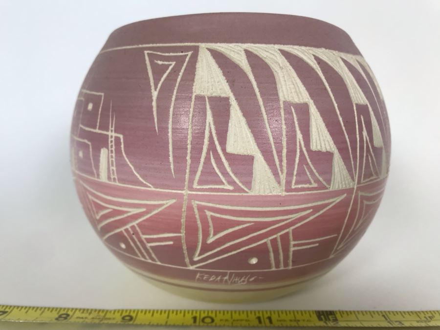 Signed Native American Hozoni Pottery Hand Painted 6W X 5H [Photo 3]