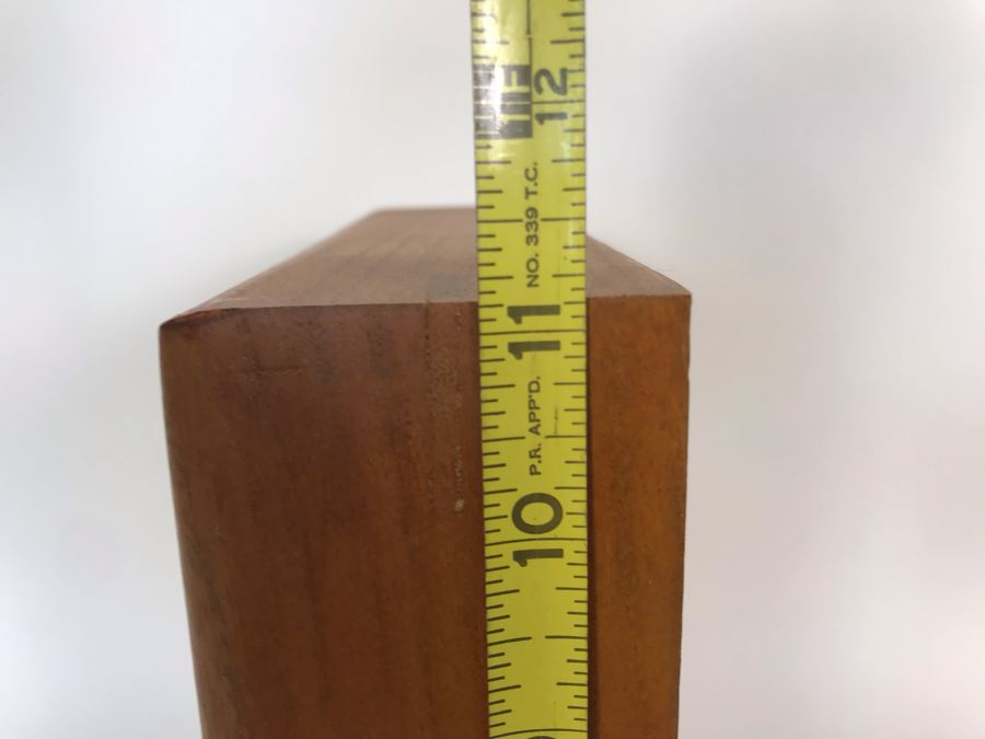 Vintage Hawaiian Doll In Shadowbox Frame 9W X 2.5D X 11H [Photo 12]