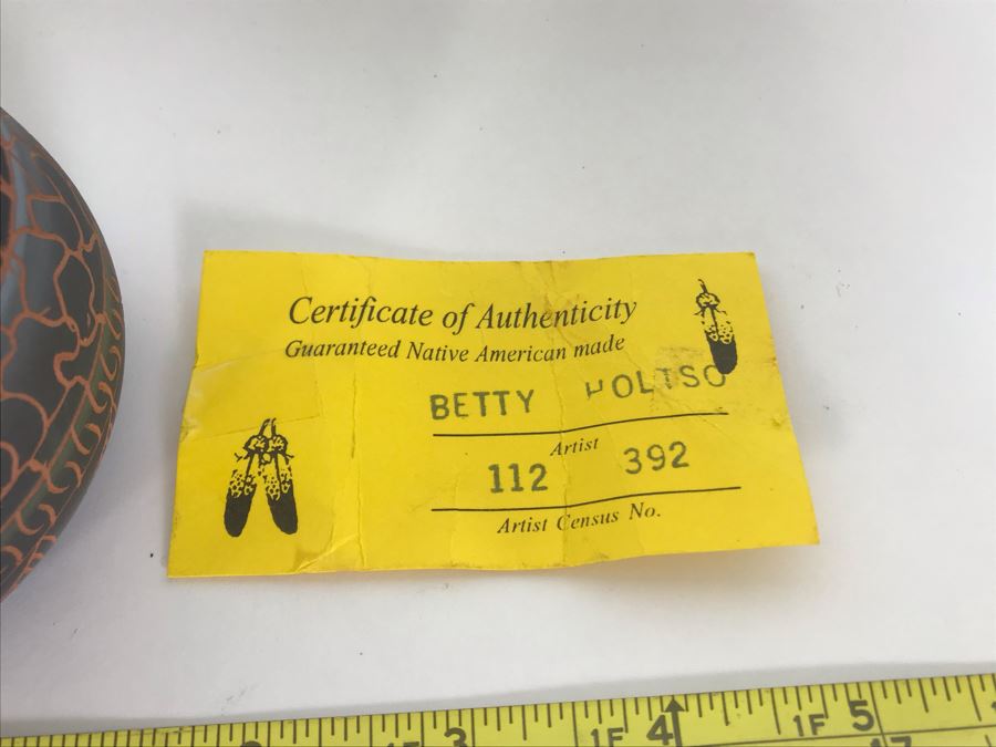 Small Native American Pottery Pot By Betty Holtso Navajo 3.5 X 3.5 [Photo 4]