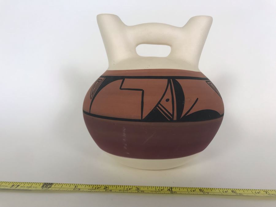 Native American Pottery Signed 52 Jacket Ute Mt. Pottery Wedding Vase 6 X 6 [Photo 2]