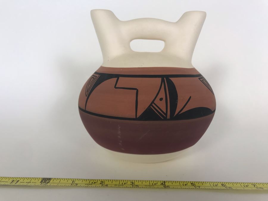 Native American Pottery Signed 52 Jacket Ute Mt. Pottery Wedding Vase 6 X 6