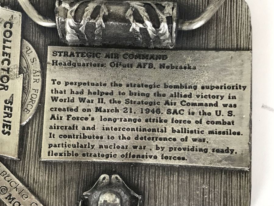 Strategic Air Command U.S. Air Force Collector Series Belt Buckle By Buckle Connection, B-36 Peacemaker Military Aircraft Collector Series Belt Buckle By Buckle Connection And USAF Retired Flight Badge [Photo 8]