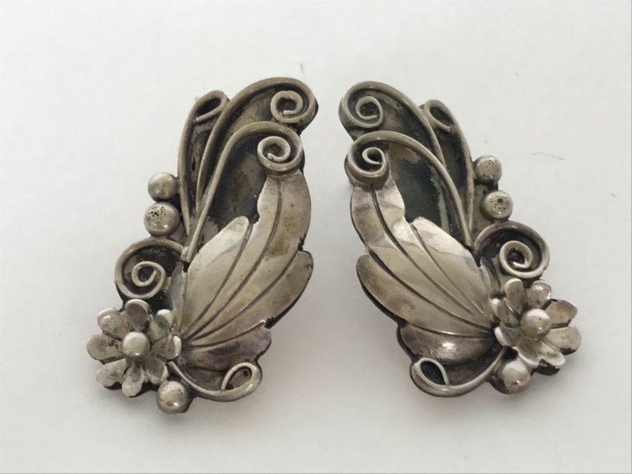 Elegant Pair Of Sterling Silver Earrings Signed E 5.4g [Photo 2]