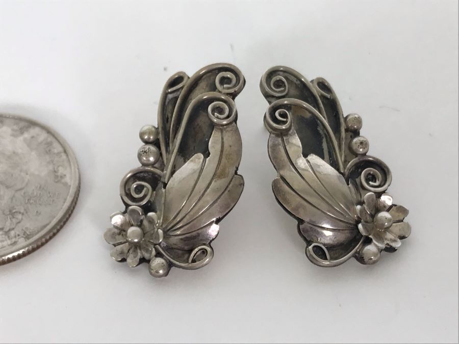 Elegant Pair Of Sterling Silver Earrings Signed E 5.4g [Photo 4]