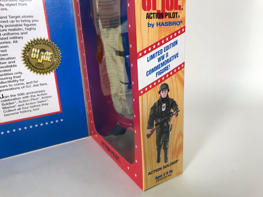 Limited Edition G.I. Joe Action Pilot WWII 50th Anniversary Commemorative Edition [Photo 8]