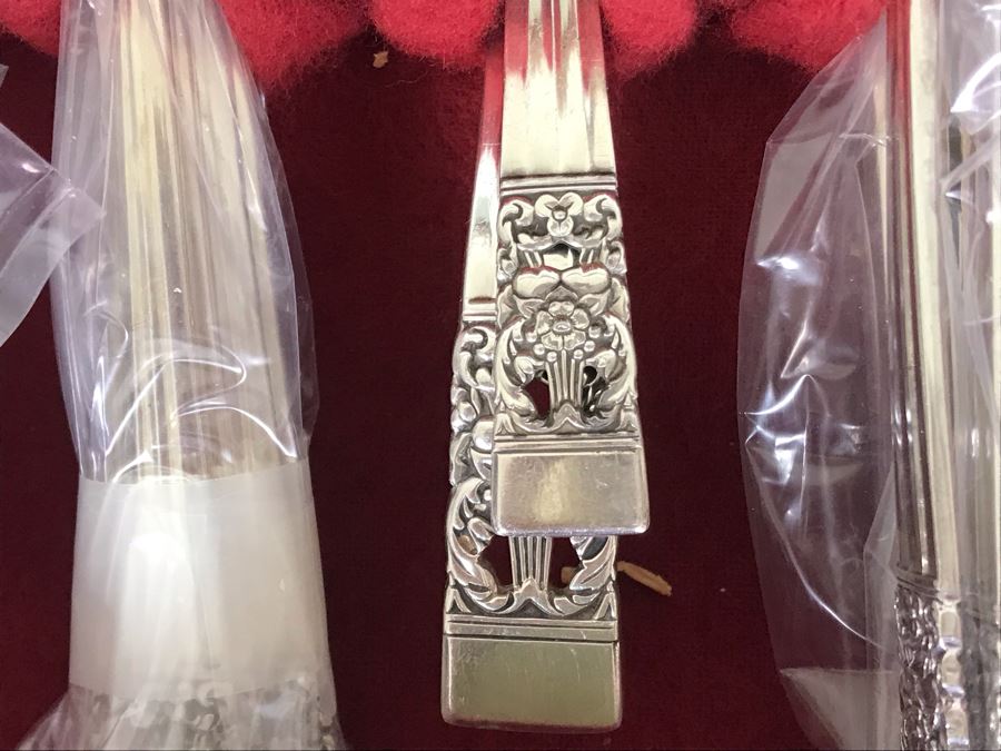 Silverplate Flatware Set By Community With Silverware Chest Apx Service For 8 With Serving Pieces [Photo 6]