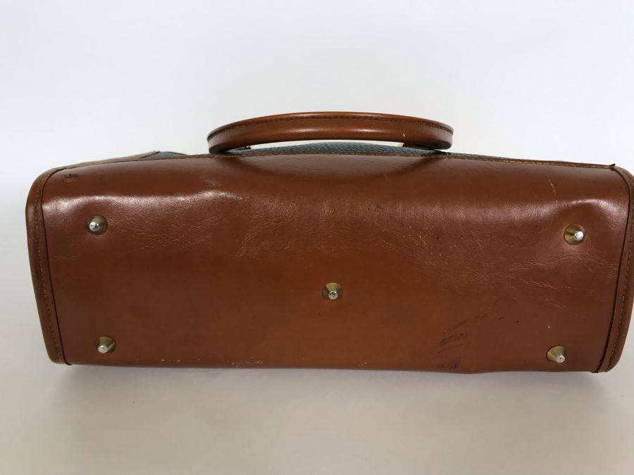 Leather Dooney & Bourke Handbag 13W X 10H [Photo 7]