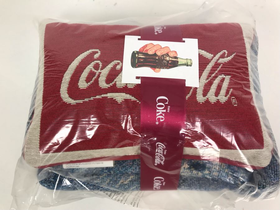 New Coca-Cola Coke Pillow And Blanket [Photo 1]
