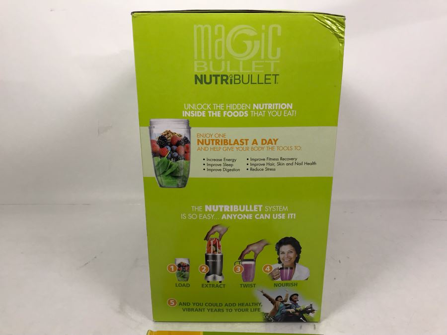 New Magic Bullet Nutri Bullet 12 Piece Set With Book [Photo 6]
