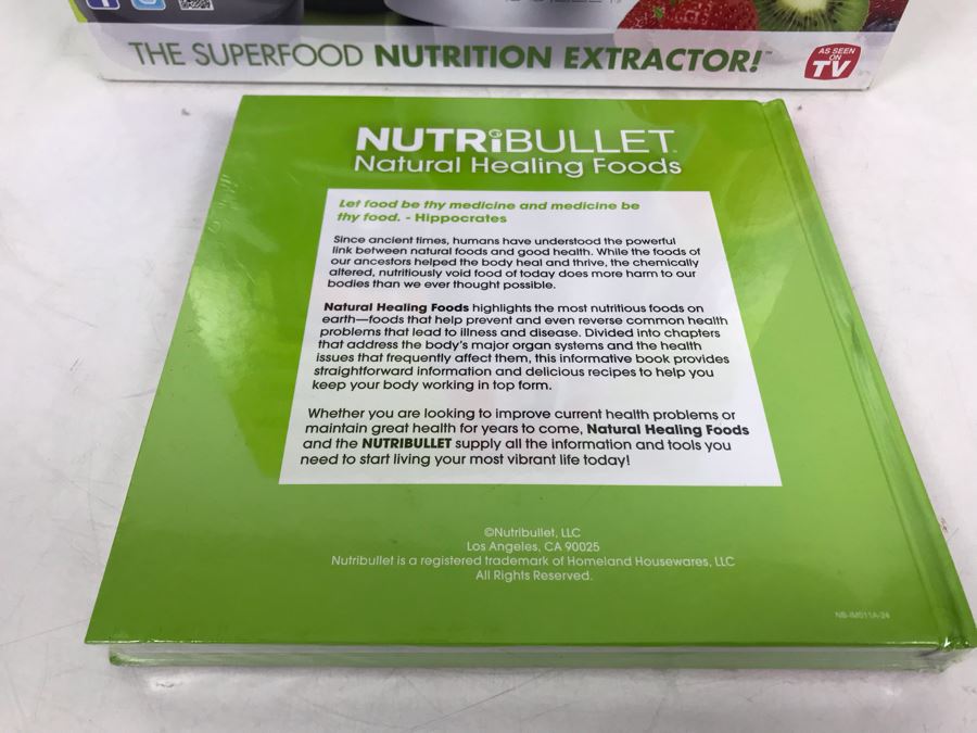 New Magic Bullet Nutri Bullet 12 Piece Set With Book [Photo 5]