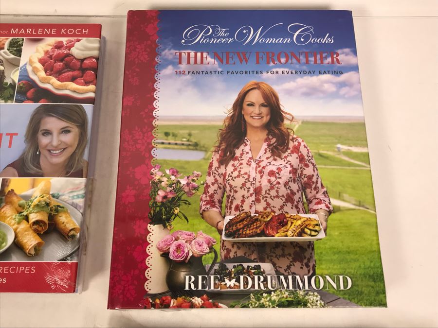 New Set Of Four Sealed Cooking Books [Photo 5]
