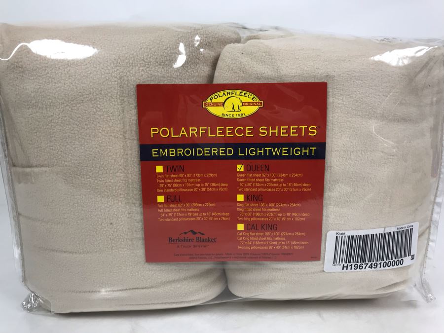 New PolarFleece Sheets Queen Size Set Includes: Flat Sheet, Fitted Sheet And Two Standard Pillowcases [Photo 2]