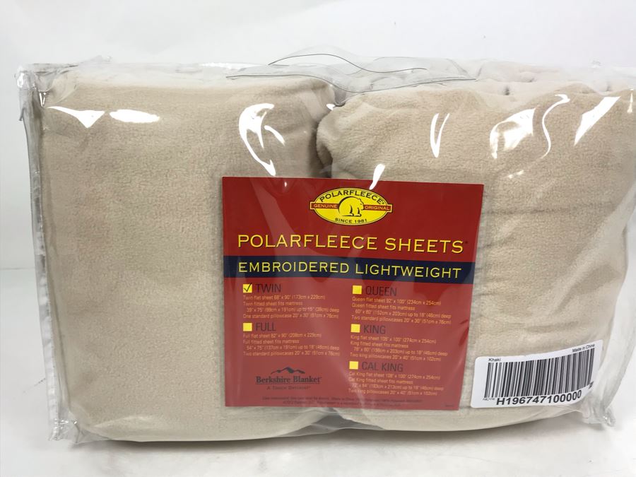 New PolarFleece Sheets Twin Size Set Includes: Flat Sheet, Fitted Sheet And Standard Pillowcase