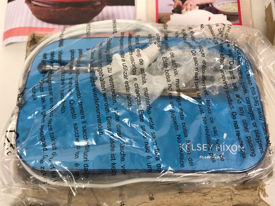 New Kelsey Nixon Essentials Smartstore Hand Mixer [Photo 3]