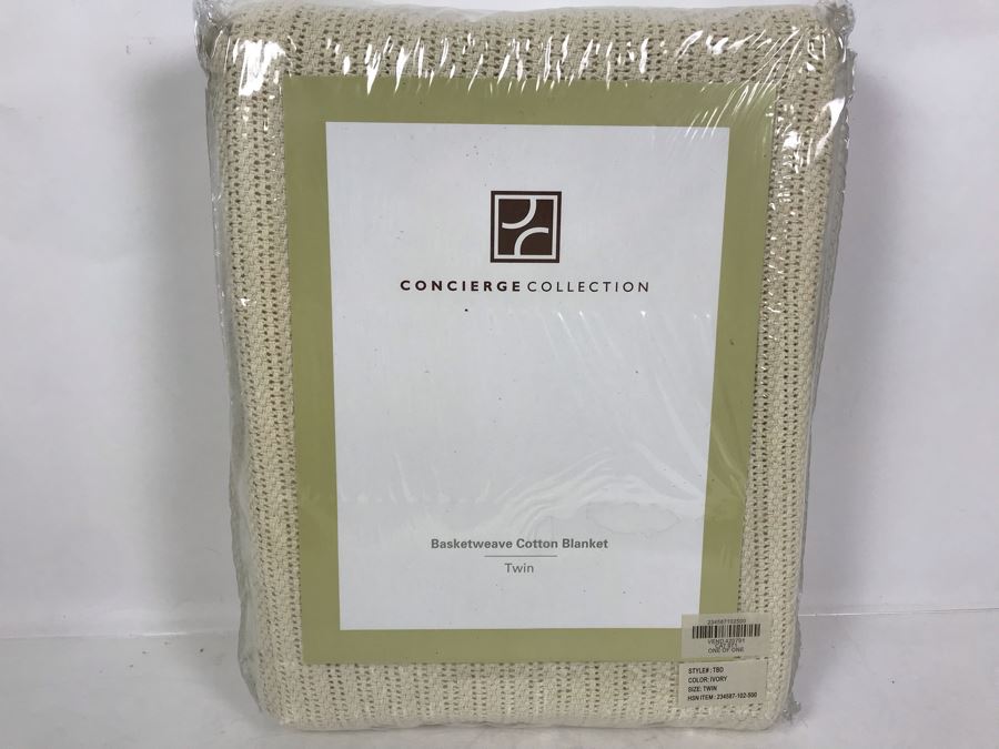 New The Concierge Collection 100% Cotton Twin Blanket In Ivory [Photo 1]