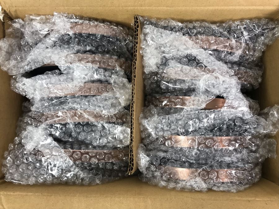 New 10-Pack Of Bell & Howell Disk Lights [Photo 3]