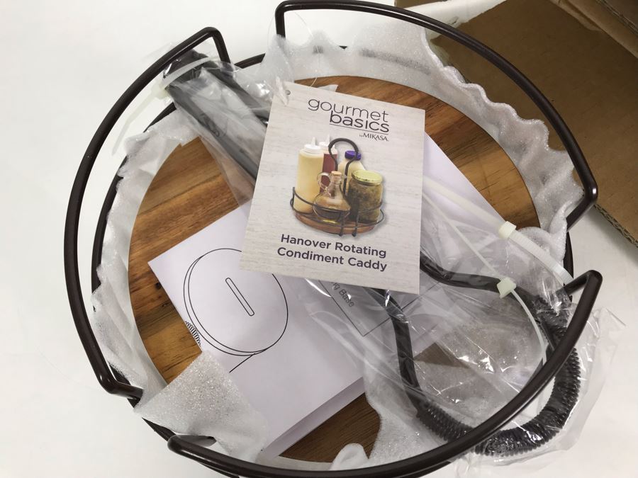New Mikasa Gourmet Basics Hanover Rotating Condiment Caddy [Photo 3]