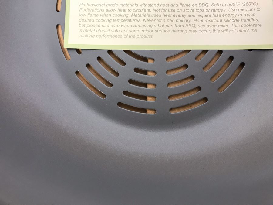 New MCM Mark Charles Misilli 11in Nonstick BBQ Skillet [Photo 3]