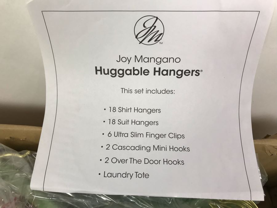 New Joy Mangano Huggable Hangers 47 Piece Set [Photo 3]