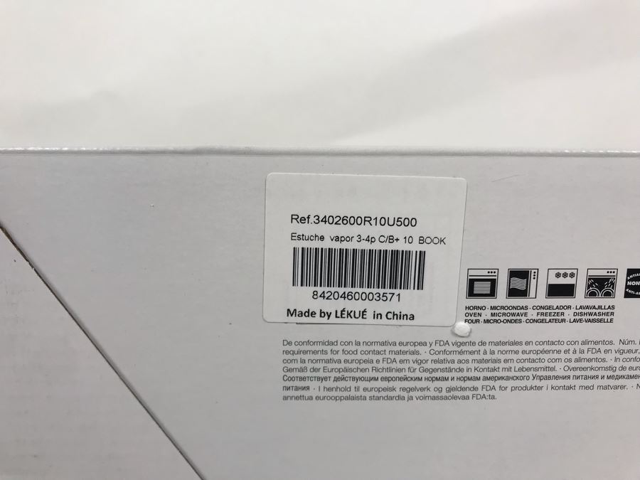 New Set Of Four Square Scalloped Edge Melamine Serving Bowls By Temptations And New Lekue Microwave Cooking Steam Case With Tray [Photo 8]