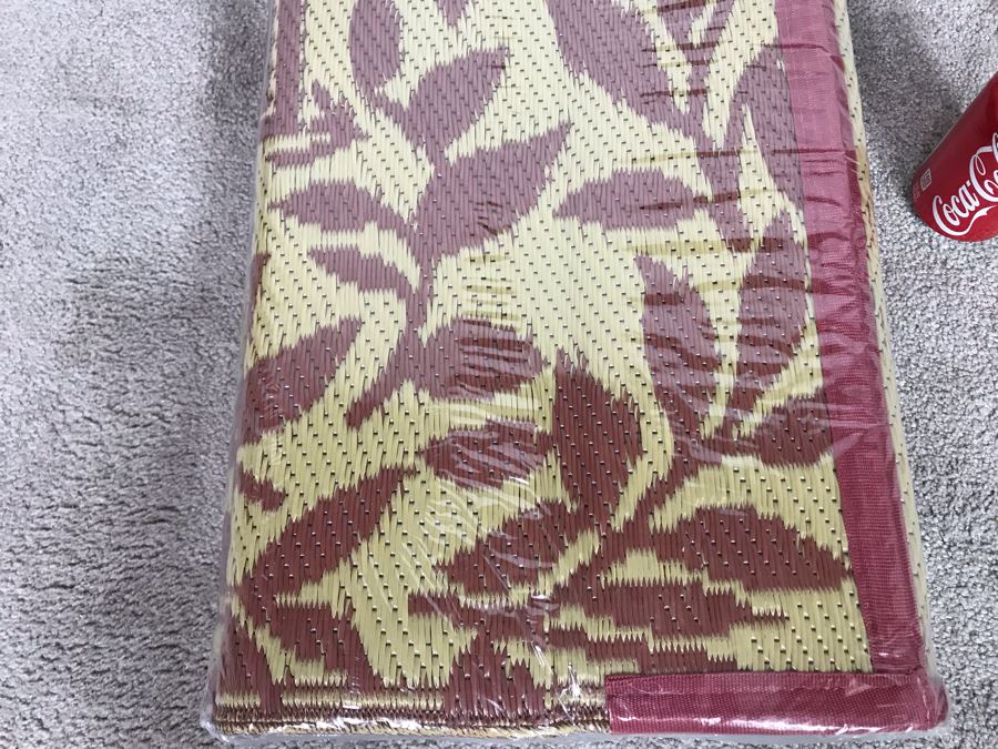 New Leaf Design Outdoor Patio Mat 8' X 11'3' [Photo 3]