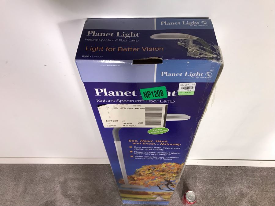 New Planet Light By Verilux Floor Lamp In Ivory Retails $99 [Photo 4]