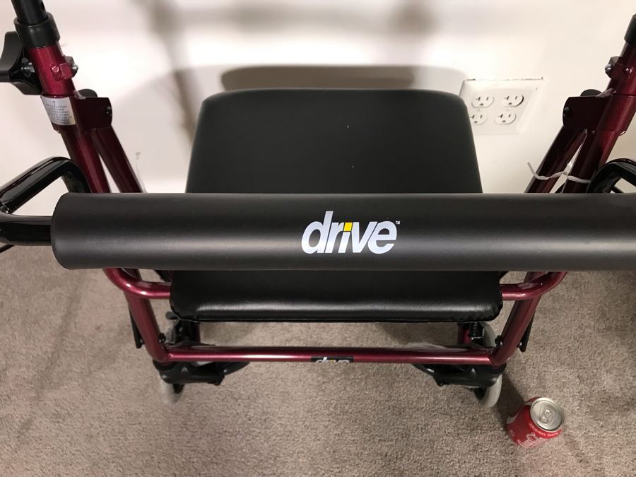 New Drive Junior Rollator [Photo 3]