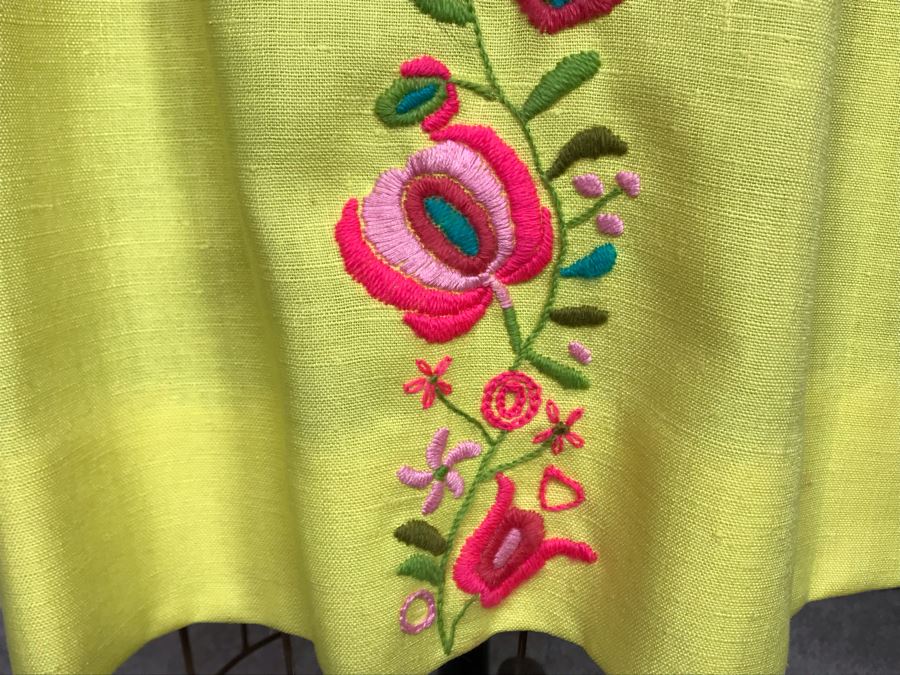 Vintage Embroidered Dress Shoulder-Shoulder 15', Length 40', Waist 26' [Photo 5]