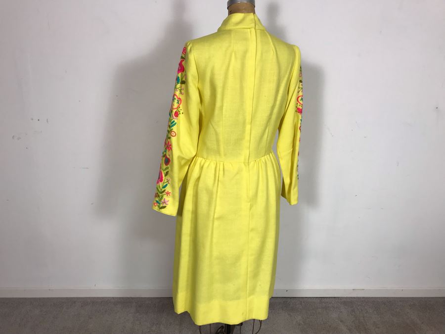 Vintage Embroidered Dress Shoulder-Shoulder 15', Length 40', Waist 26' [Photo 8]