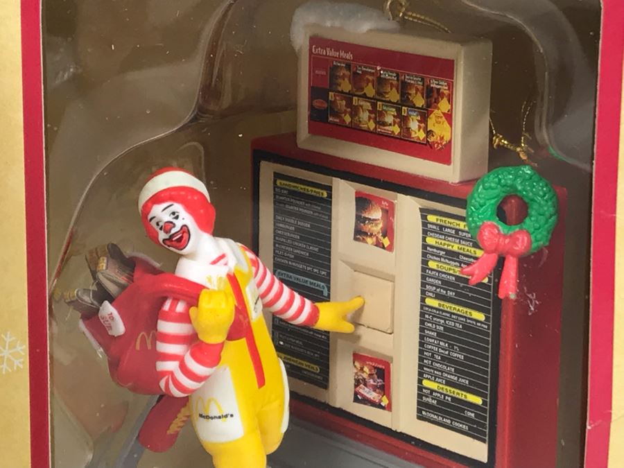 Vintage Enesco McDonald's Masterpiece Treasury Editions Ornament From Friends At Family/Promotions Marketing And The Disney Alliance Team [Photo 4]