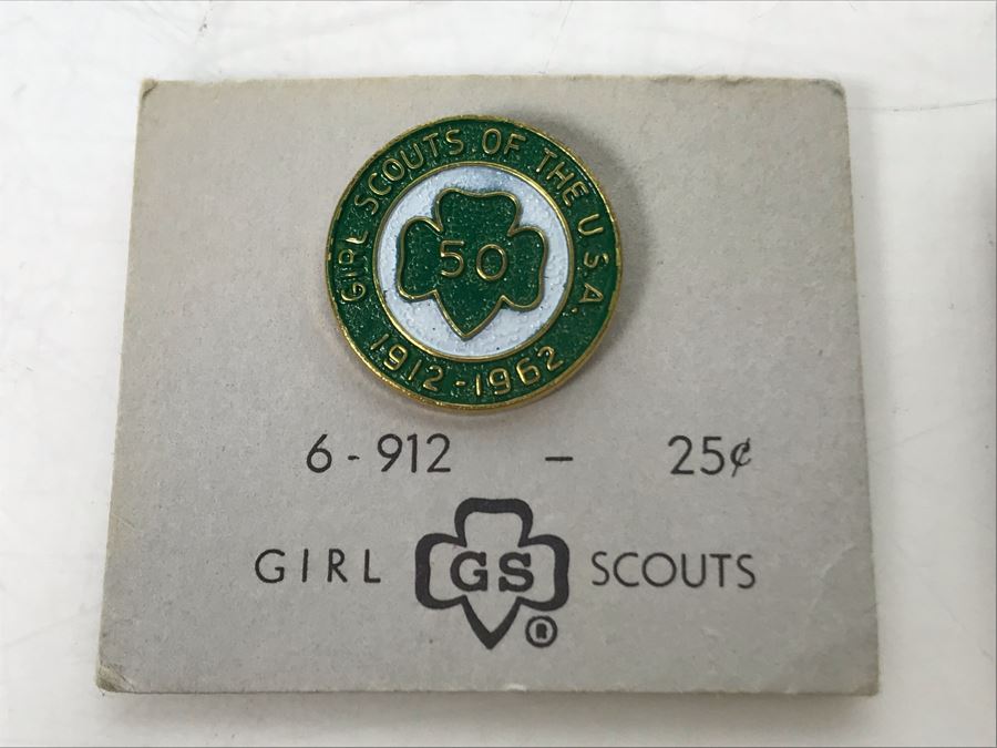Various 1960s Girl Scout Pins, Buttons, Charms And Keychains [Photo 4]