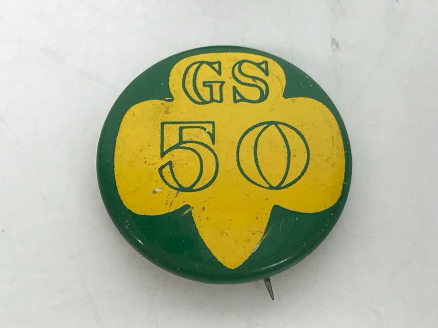 Various 1960s Girl Scout Pins, Buttons, Charms And Keychains [Photo 12]