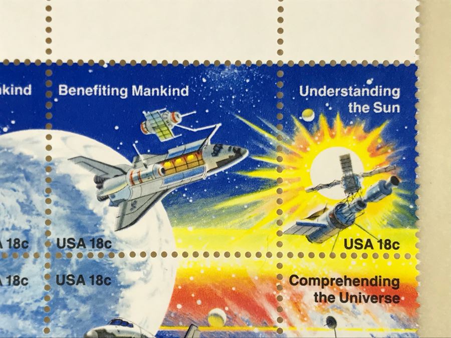 Mint Stamps Space Themed Benefiting Mankind Exploring The Moon, Understanding The Sun, Probing The Planets, Comprehending The Universe And Mint Stamp Book Of Space Exploration 10 Different Designs Saturn Voyager 2 [Photo 5]