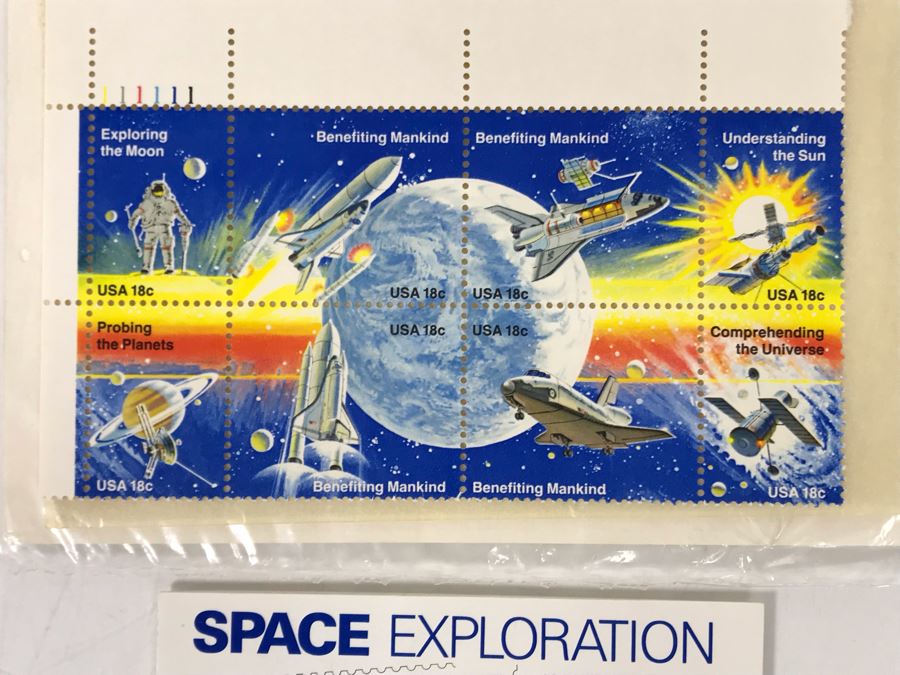 Mint Stamps Space Themed Benefiting Mankind Exploring The Moon, Understanding The Sun, Probing The Planets, Comprehending The Universe And Mint Stamp Book Of Space Exploration 10 Different Designs Saturn Voyager 2 [Photo 3]