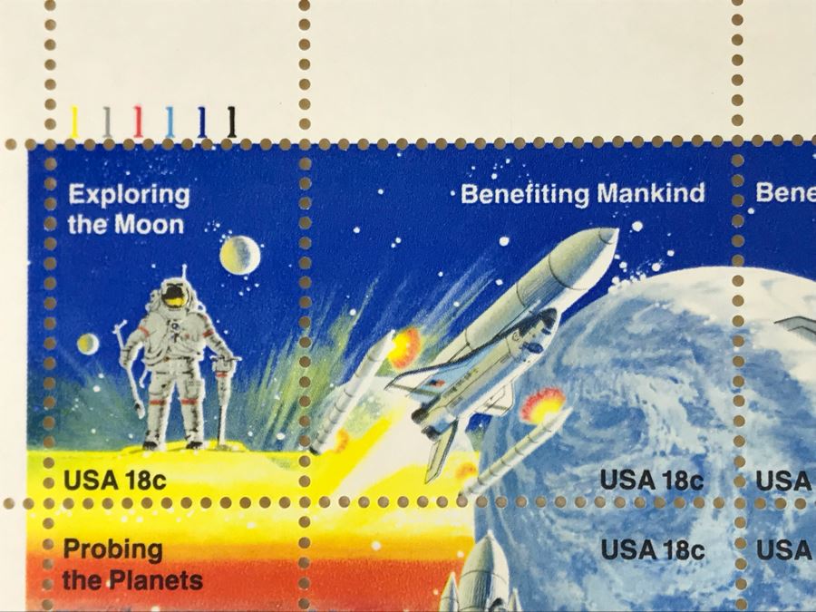 Mint Stamps Space Themed Benefiting Mankind Exploring The Moon, Understanding The Sun, Probing The Planets, Comprehending The Universe And Mint Stamp Book Of Space Exploration 10 Different Designs Saturn Voyager 2 [Photo 4]